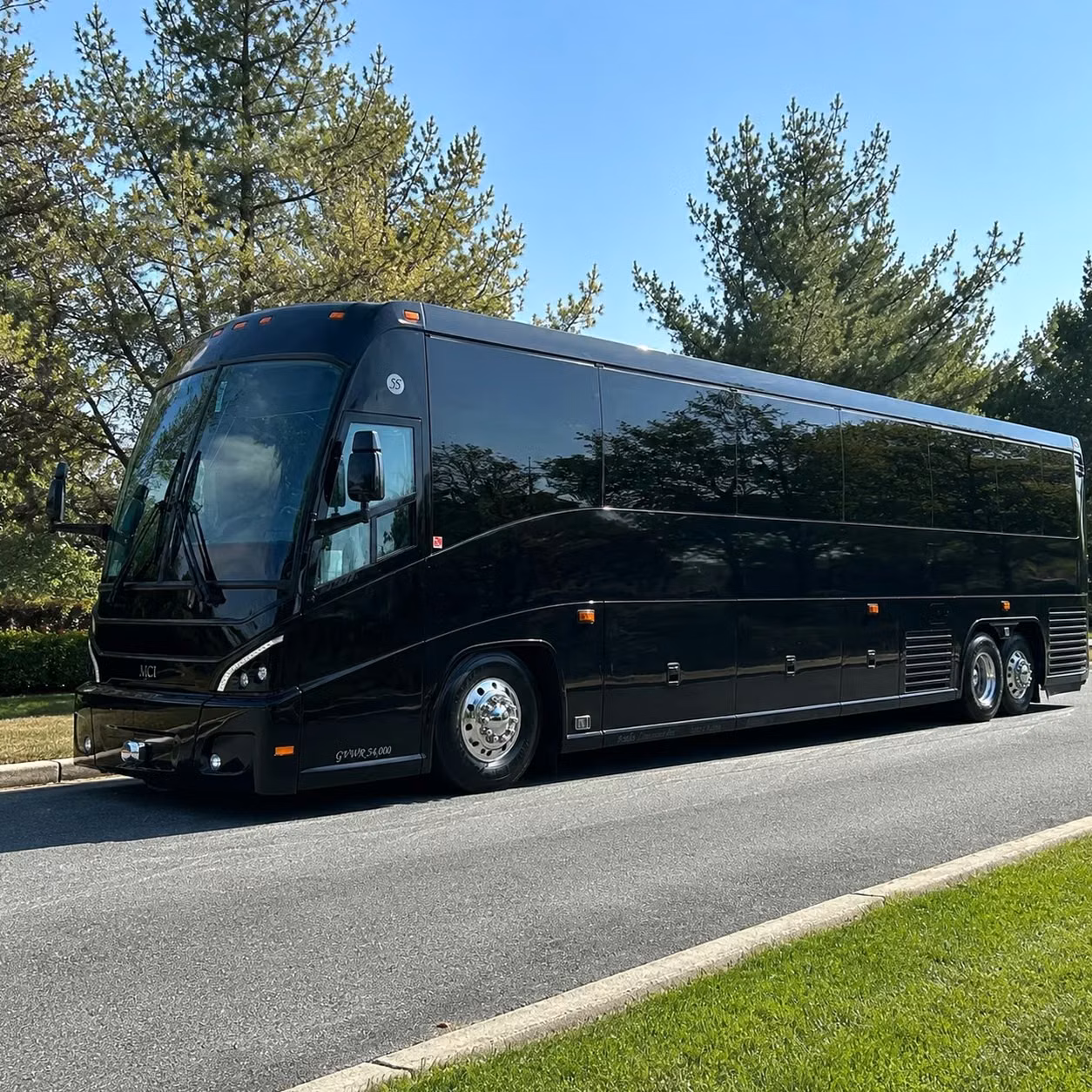 airport employee transportation to portland international airport
