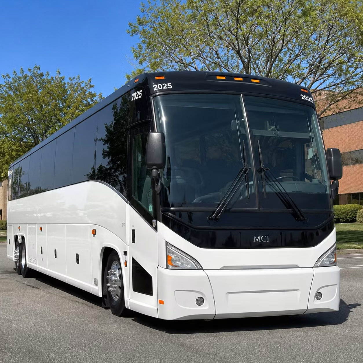 getting to sunriver bend out of town shows from portland is easy with a charter bus